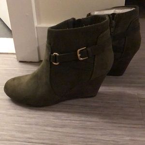 Report Wedge Booties